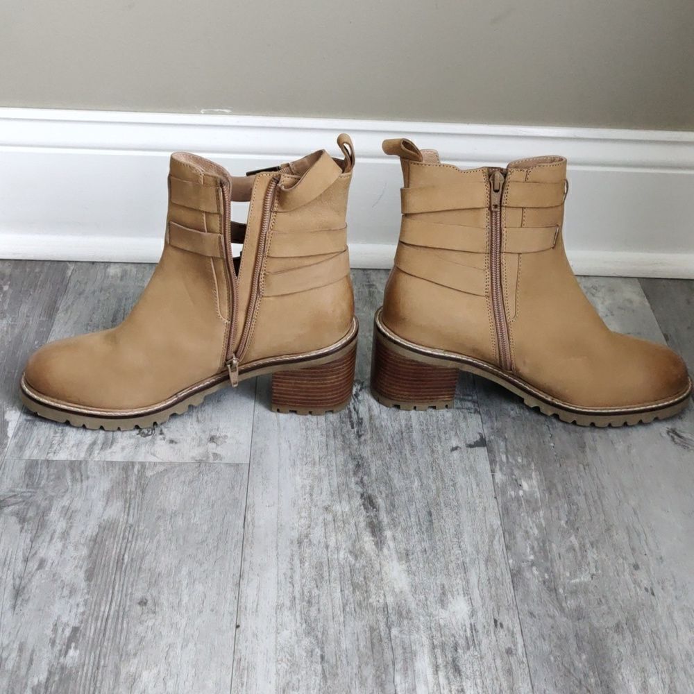 NWOB Seychelles Give it a Whirl buckle booties - Picture 8 of 9